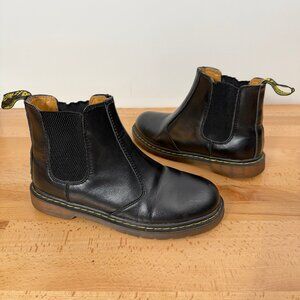 Vintage Dr. Martens Black Leather Chelsea Slip On Boots 2976 40 EUC